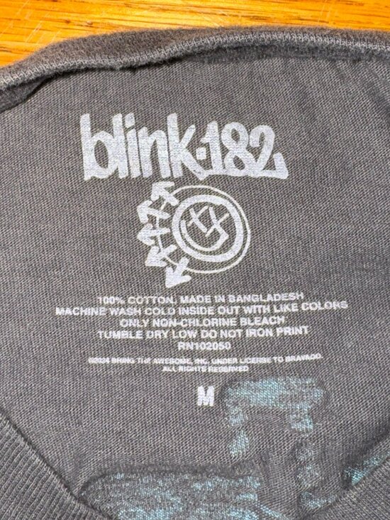 Blink 182 2024 Tour T-Shirt Size M | Good Condition - Picture 3 of 4